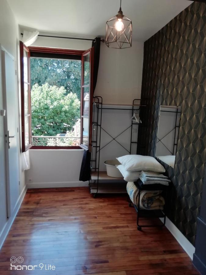 Confort et Élégance dans le Bouchon de Champagne Troyes Esterno foto