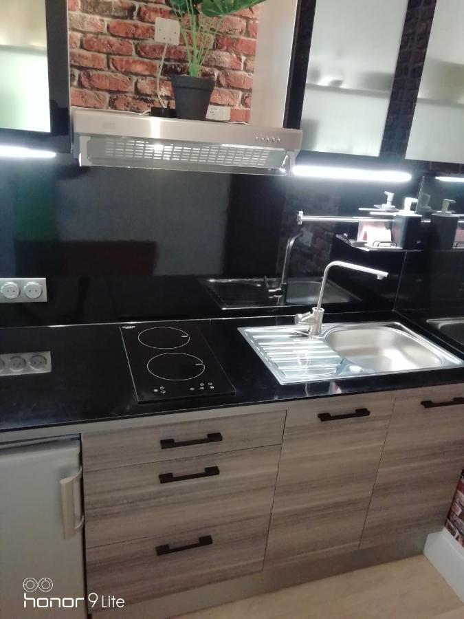 Confort et Élégance dans le Bouchon de Champagne Troyes Esterno foto