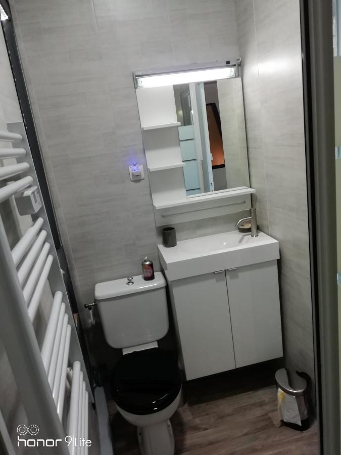 Confort et Élégance dans le Bouchon de Champagne Troyes Esterno foto