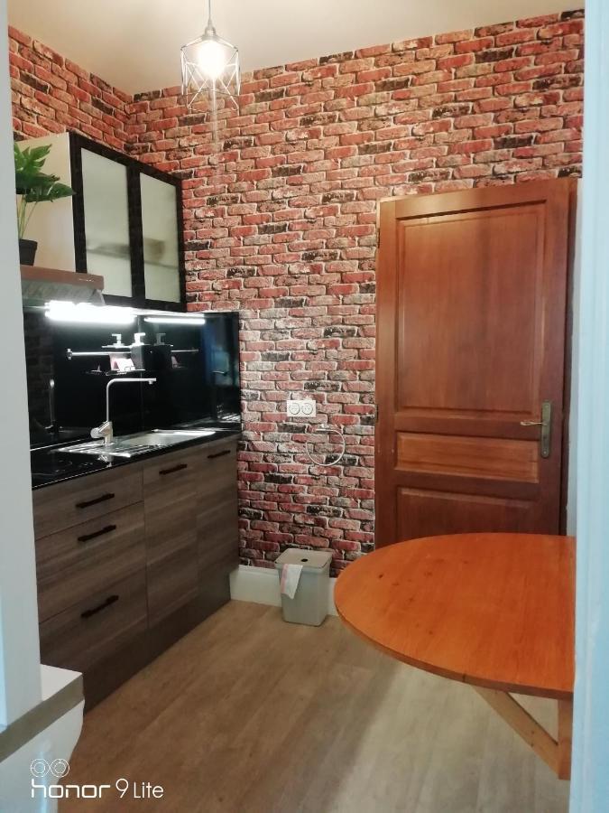 Confort et Élégance dans le Bouchon de Champagne Troyes Esterno foto